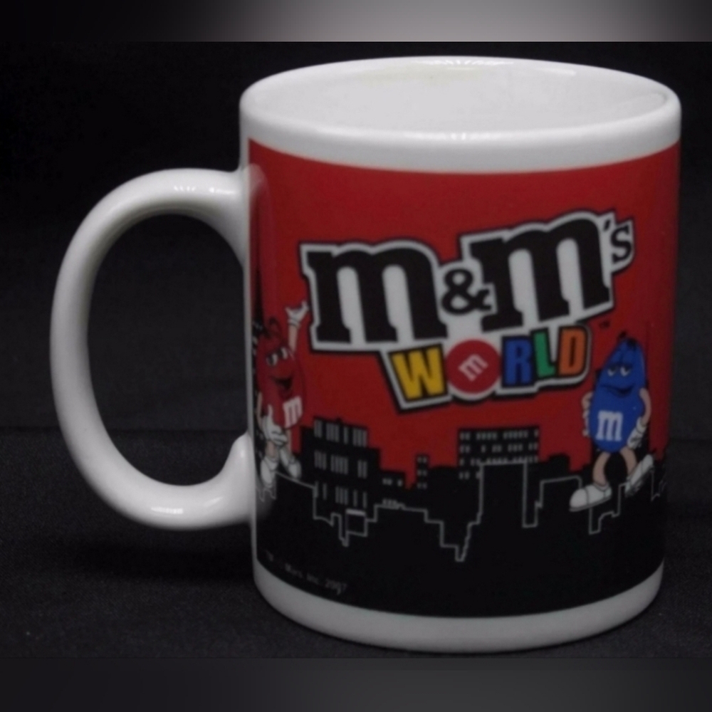 M&M's Coffee Mug New York City Skyline M&M's World 12 Oz